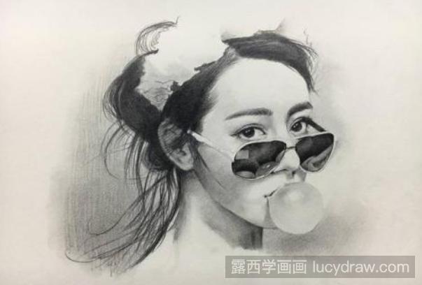 素描作品欣赏：一组迪丽热巴画像