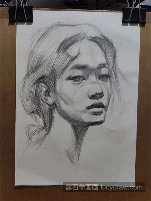 三分之二素描青年女性绘制教程 绘制人物要注意什么细节