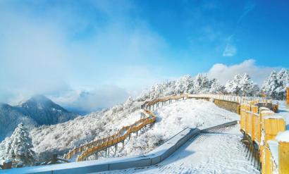 旅游西岭雪山手抄报旅游手抄报